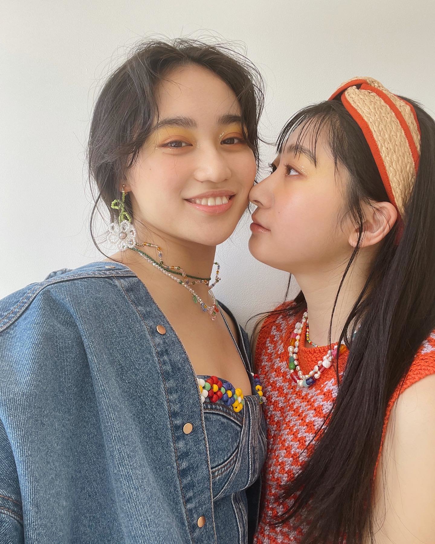 Akiyama Mao Sasaki Rikako Picture Board Hello Online